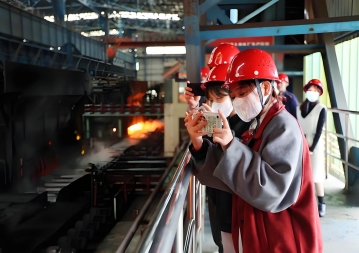 Wristrong Industry Visiting the Steel Pipe Factory